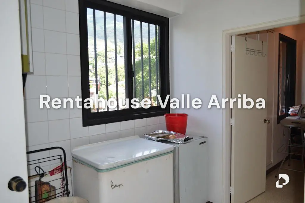 Apartamento en La Florida, Caracas – 12