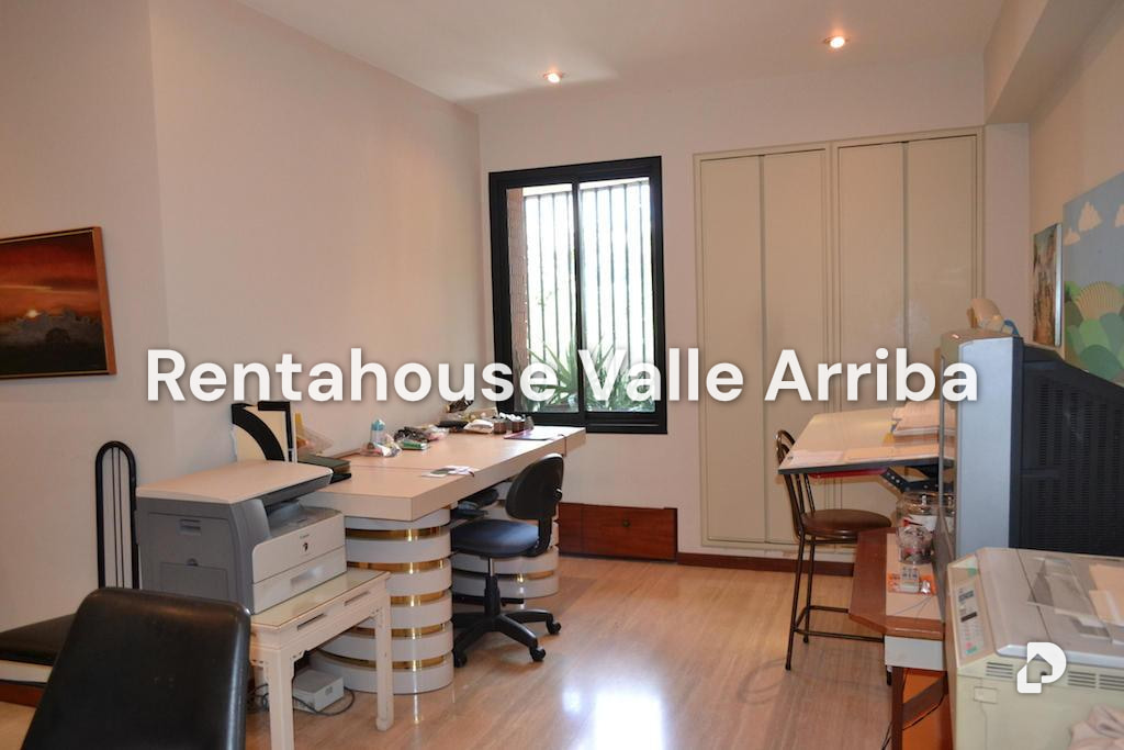 Apartamento en La Florida, Caracas – 18