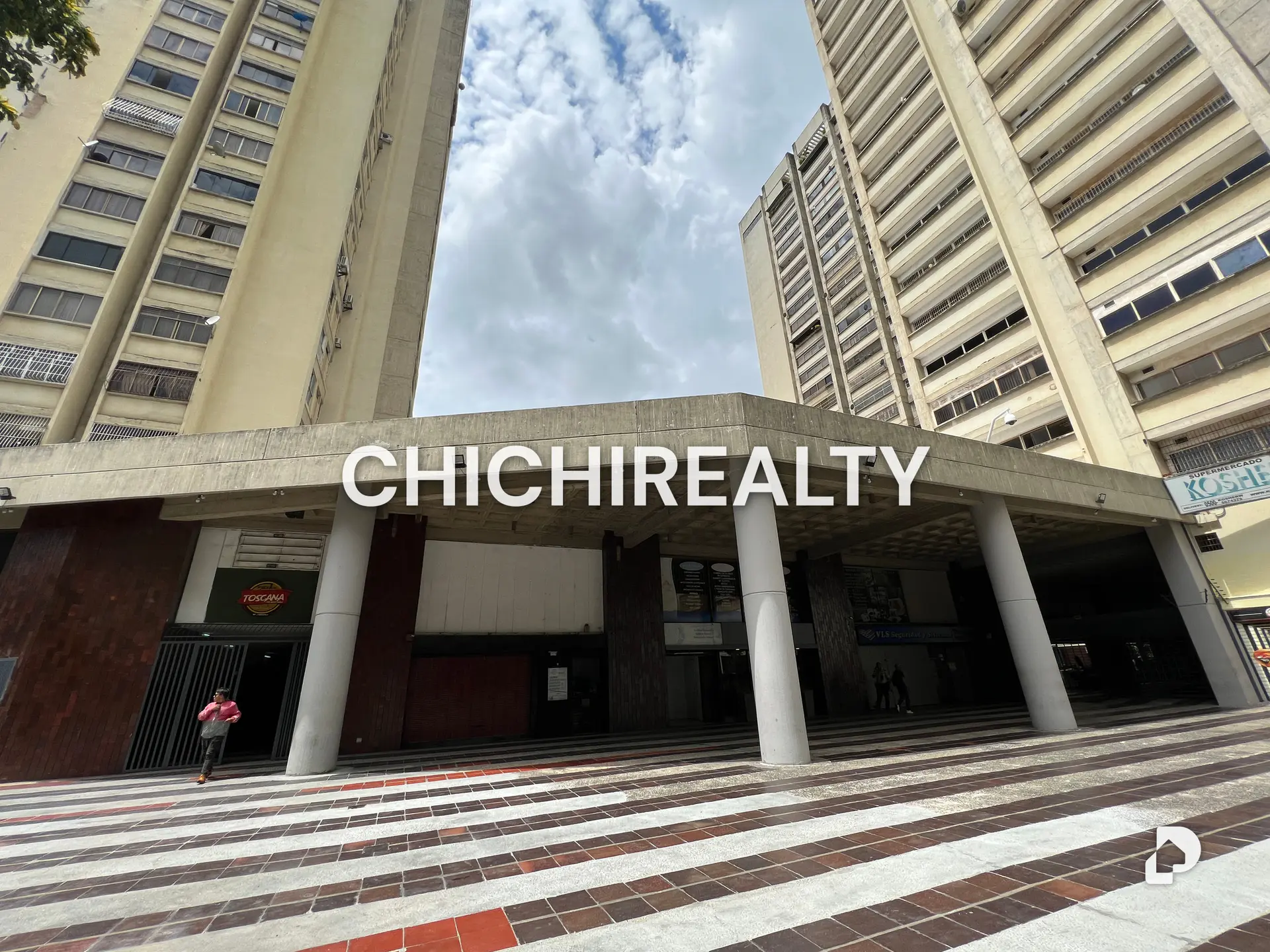 Office in Los Dos Caminos, Caracas – 1