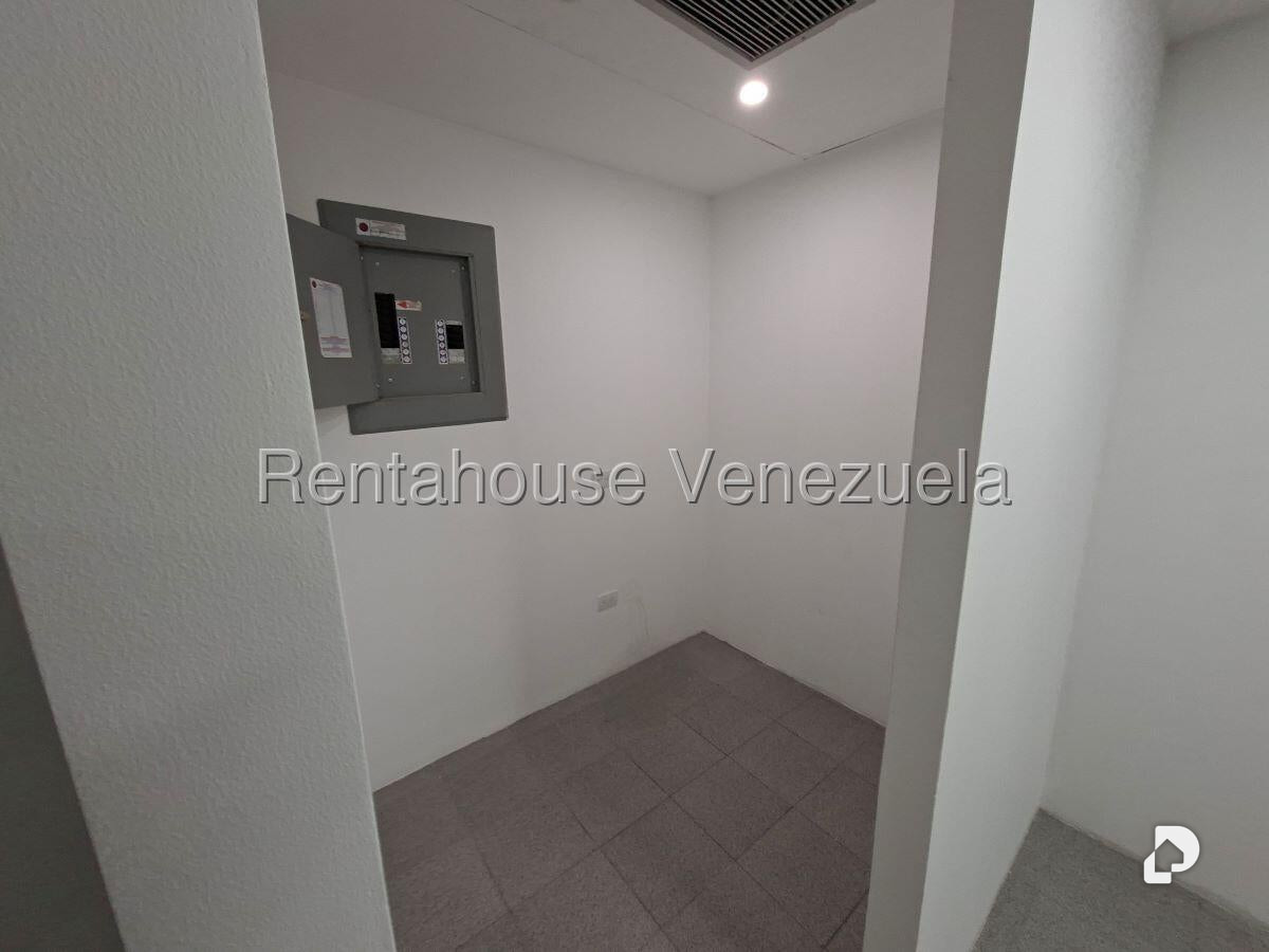 Oficina en Macaracuay, Caracas – 25
