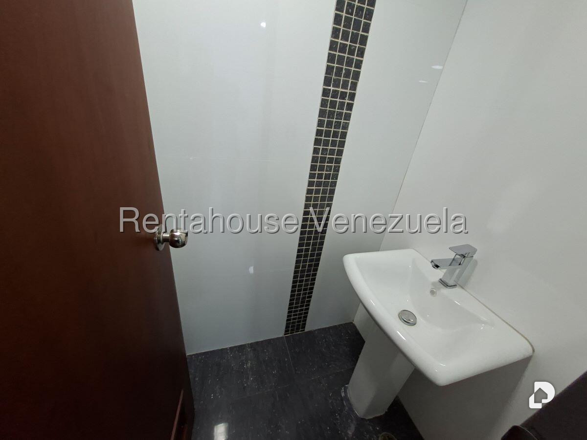 Oficina en Macaracuay, Caracas – 15