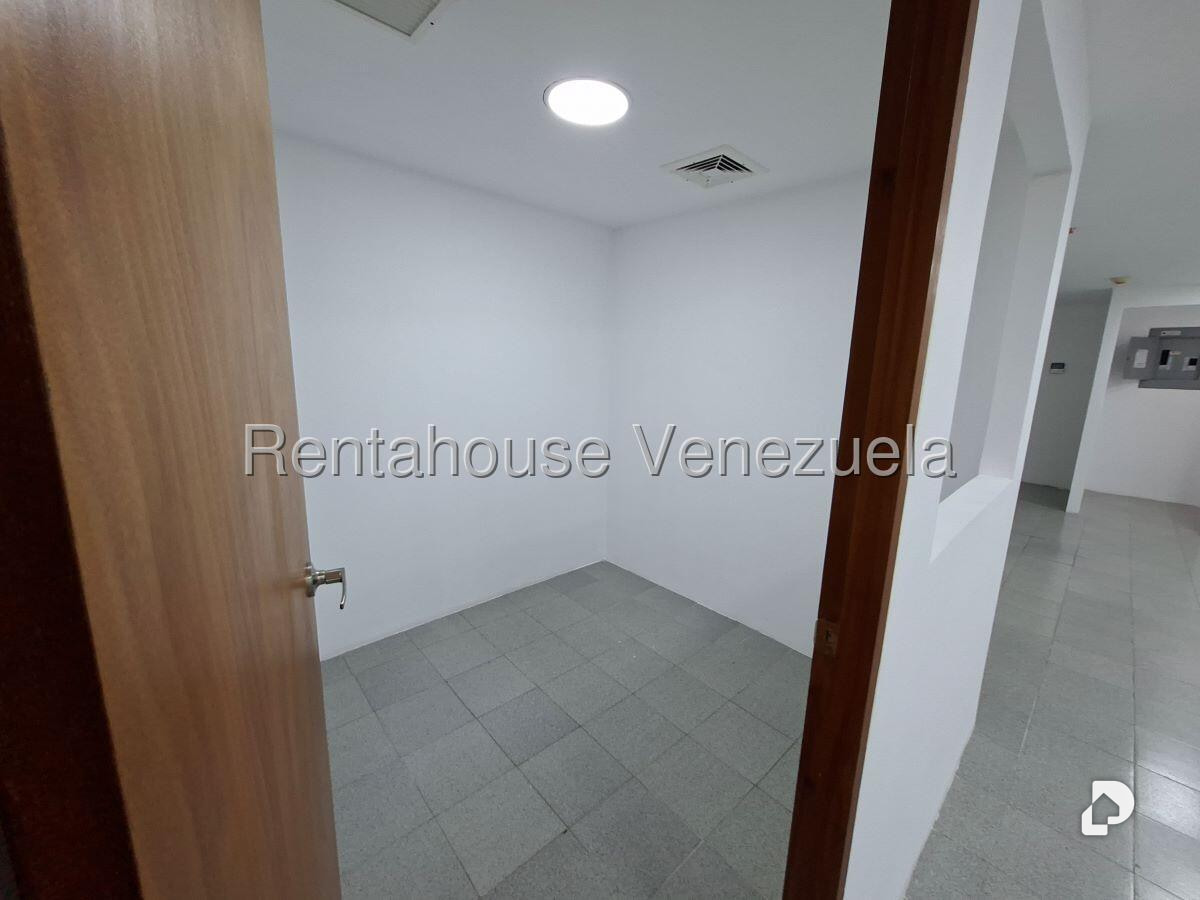 Oficina en Macaracuay, Caracas – 18