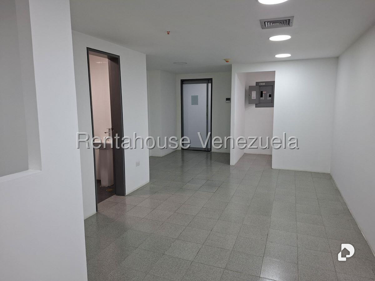Oficina en Macaracuay, Caracas – 28