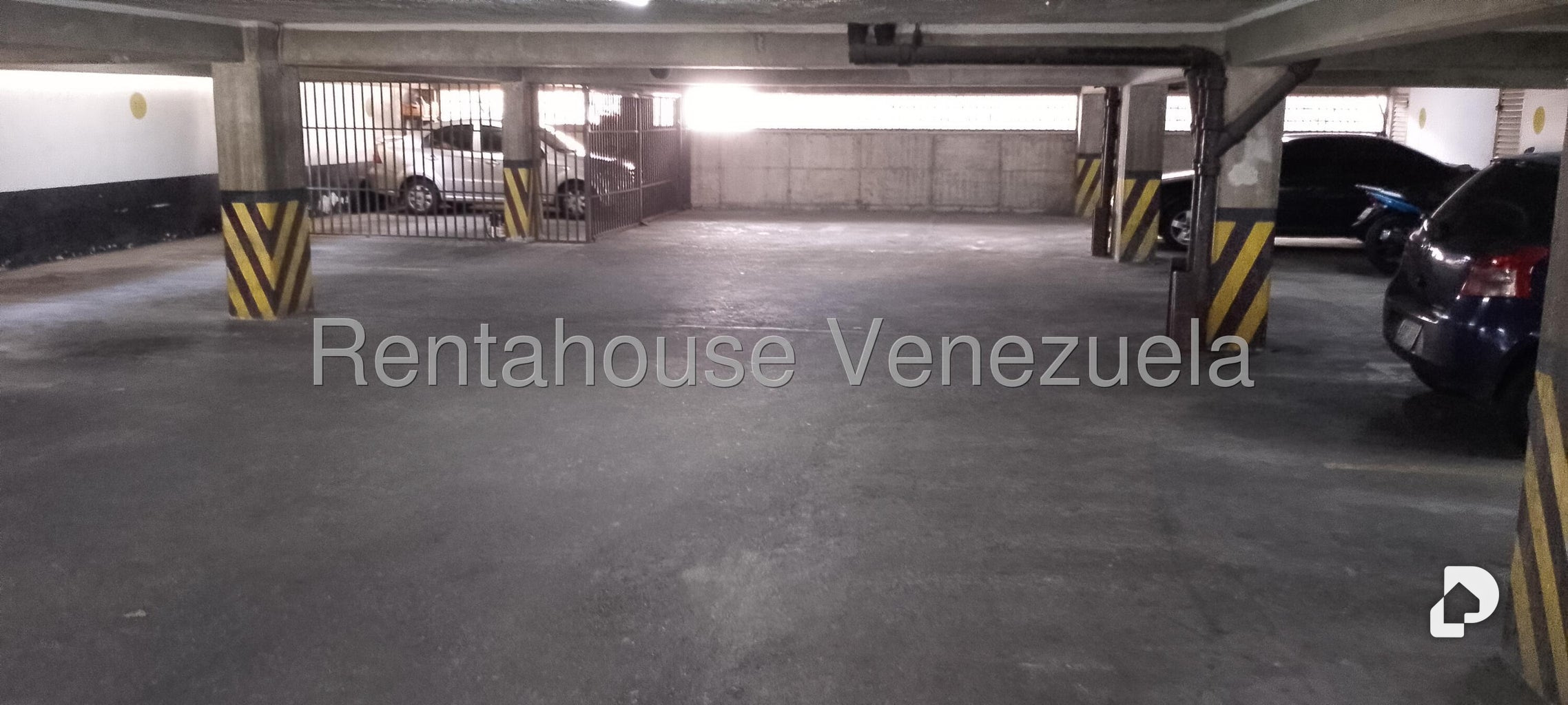 Apartamento en La Urbina, Caracas – 28