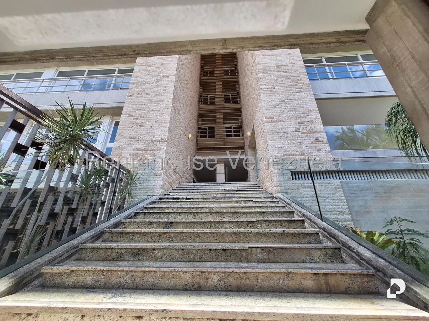 Apartamento en Lomas de Las Mercedes, Caracas