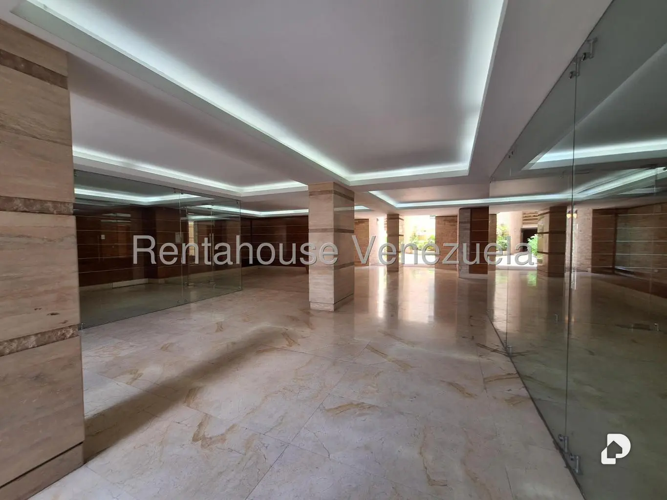 Apartamento en Lomas de Las Mercedes, Caracas
