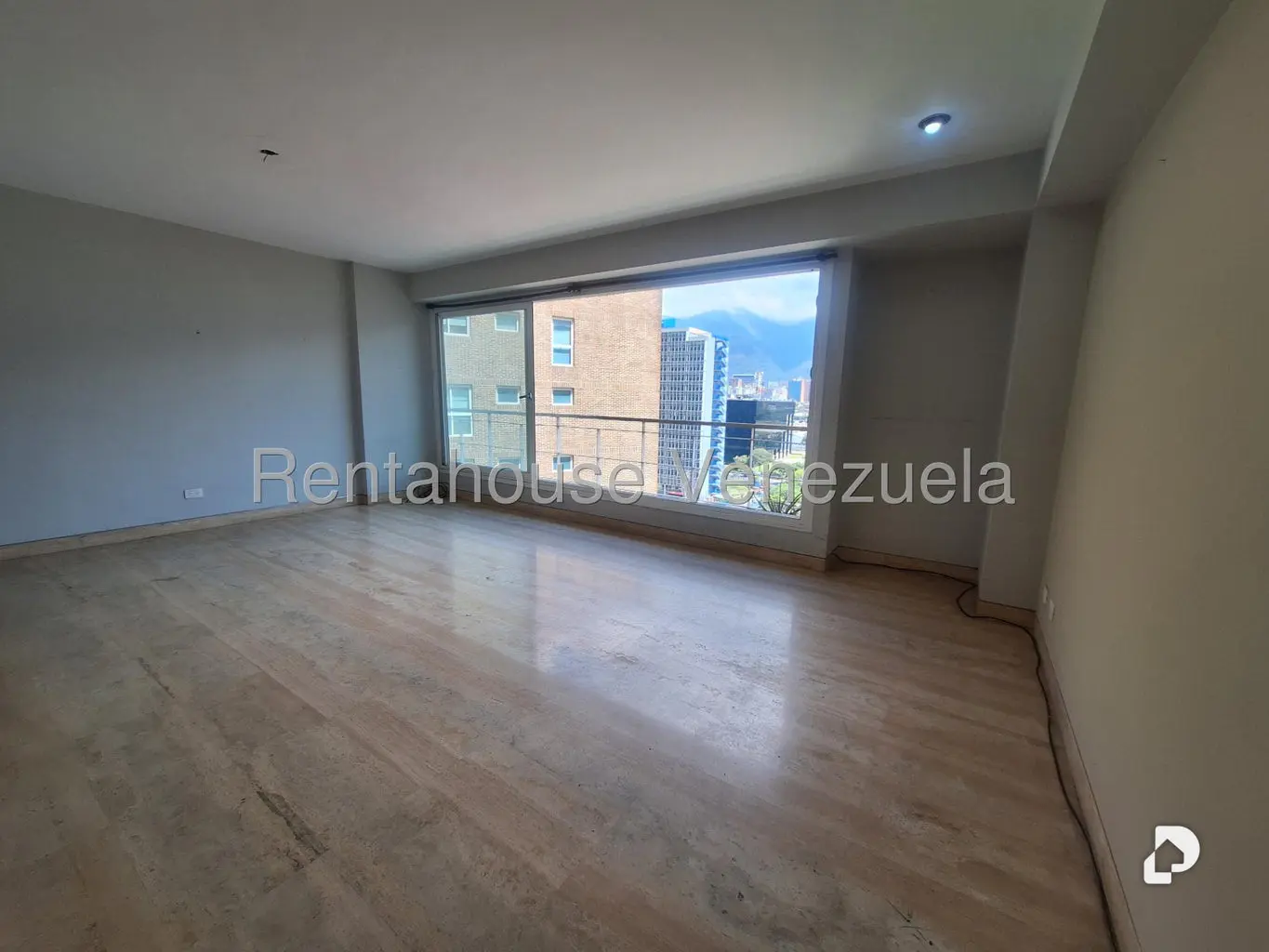 Apartamento en Lomas de Las Mercedes, Caracas