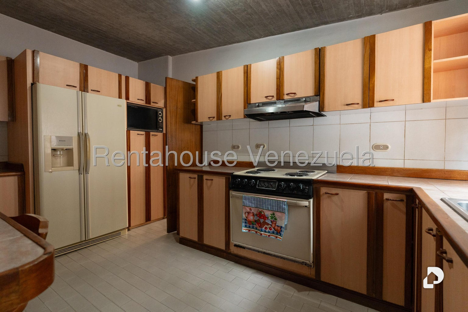 Casa en Alto Prado, Caracas – 11