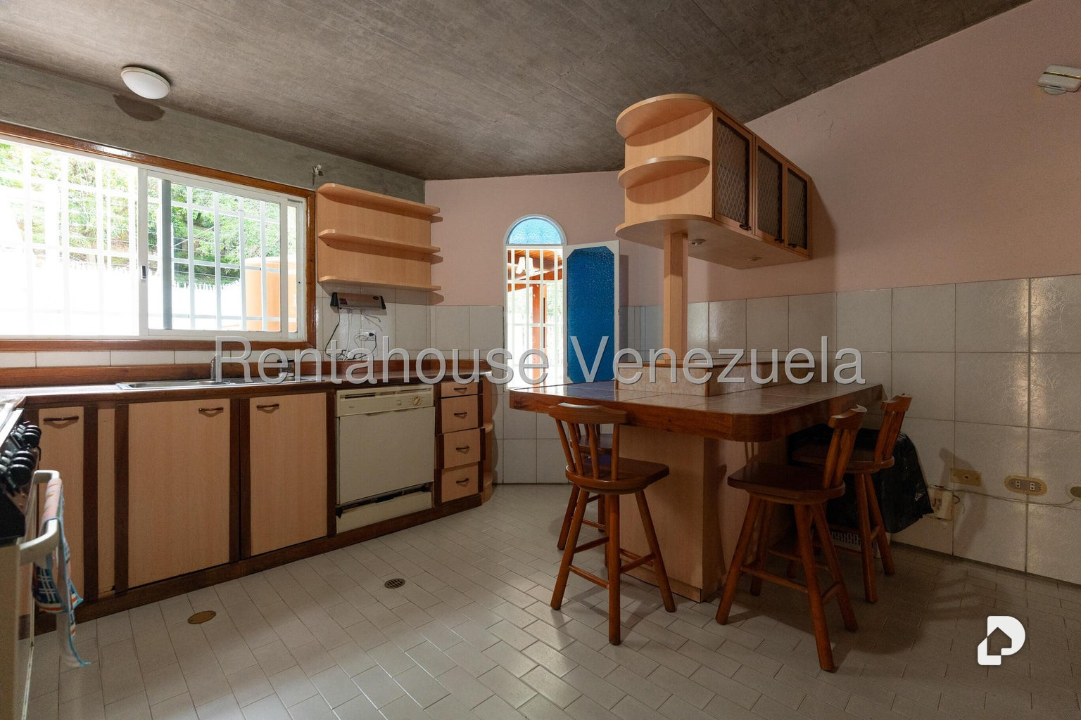 Casa en Alto Prado, Caracas – 12