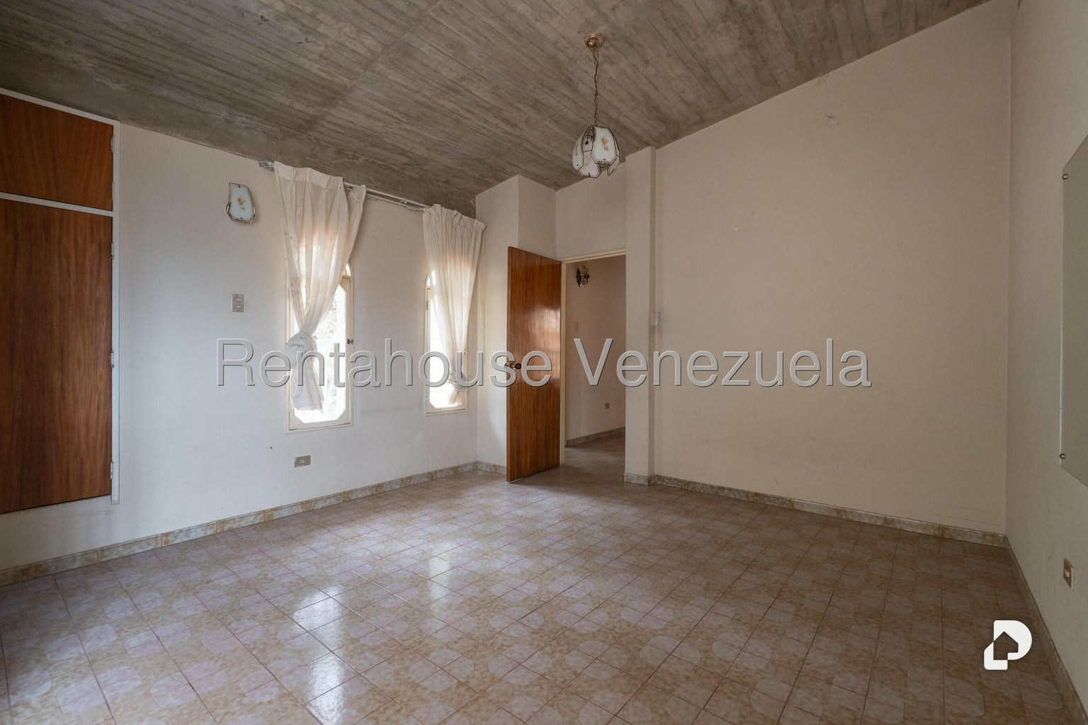 Casa en Alto Prado, Caracas – 28