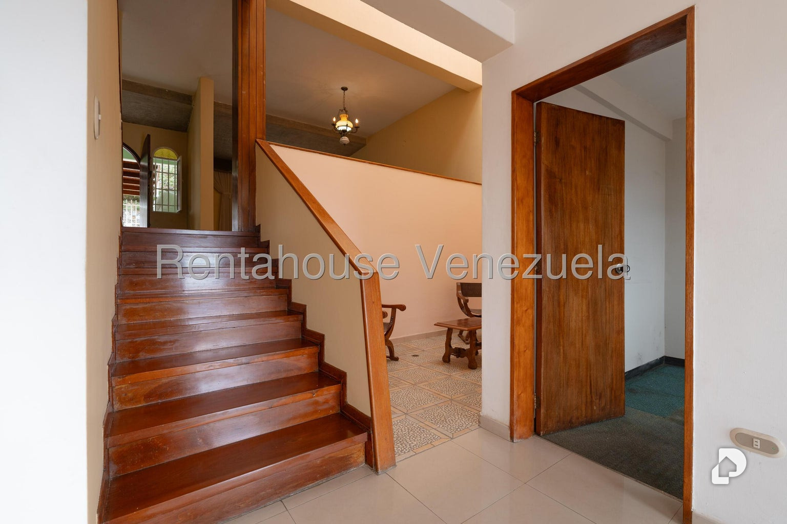 Casa en Alto Prado, Caracas – 13