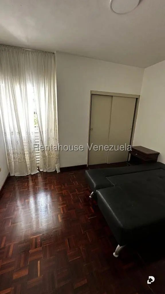 Apartamento en Santa Rosa de Lima, Caracas – 10