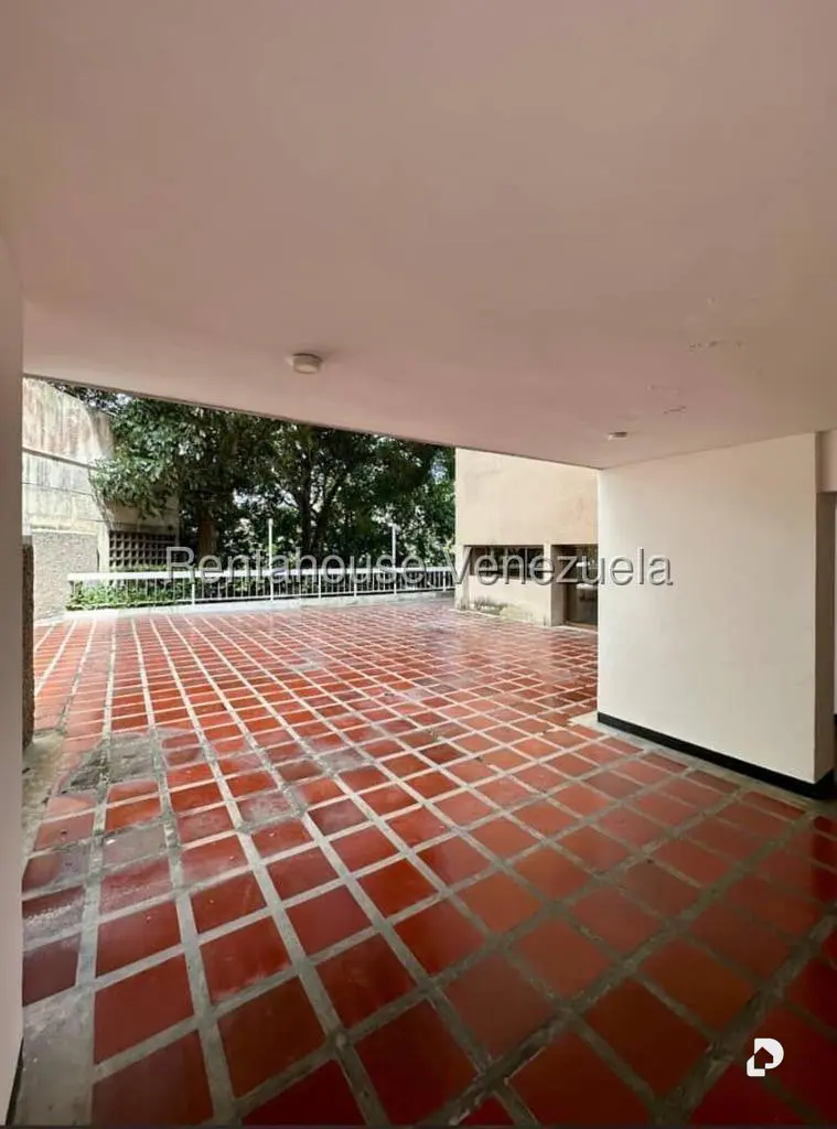 Apartamento en Santa Rosa de Lima, Caracas – 12