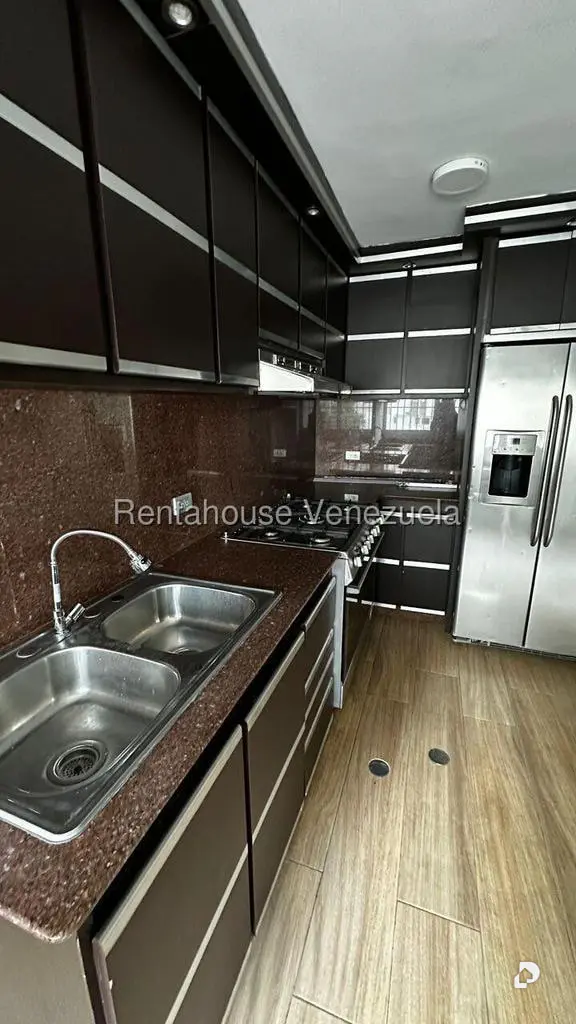 Apartamento en Santa Rosa de Lima, Caracas – 2