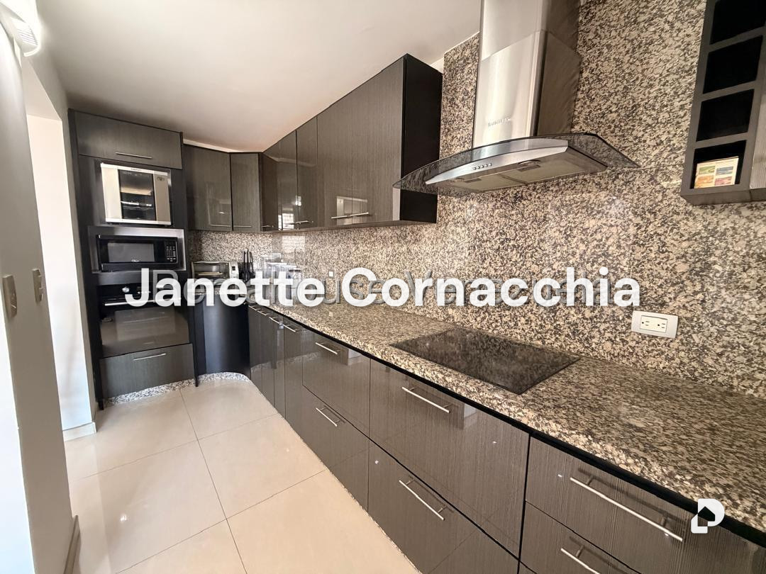 Apartamento en Colinas de La Tahona, Caracas