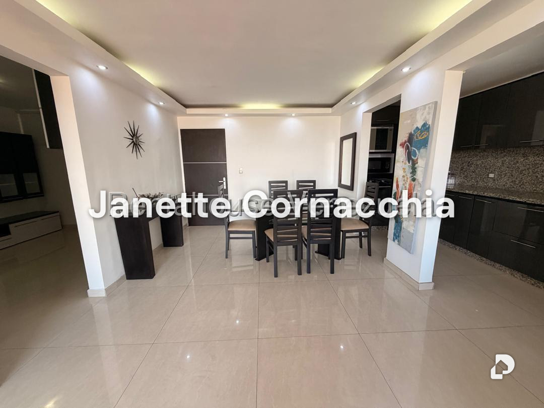 Apartamento en Colinas de La Tahona, Caracas