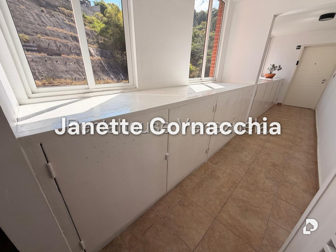 Apartamento en Colinas de La Tahona, Caracas