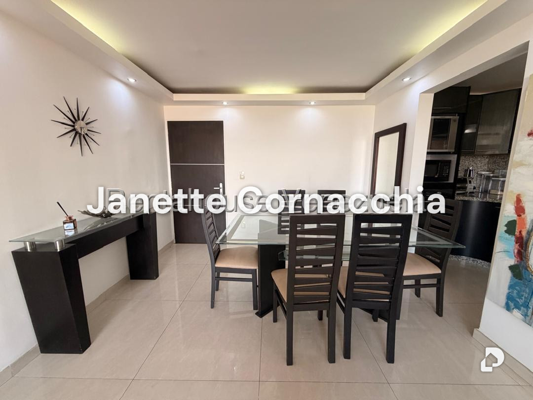 Apartamento en Colinas de La Tahona, Caracas