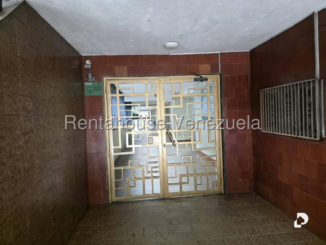 Apartamento en San Martín, Caracas – 4