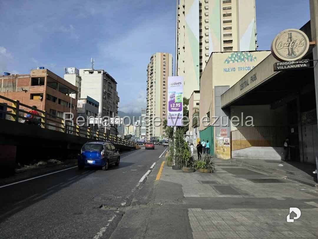 Apartamento en San Martín, Caracas – 3