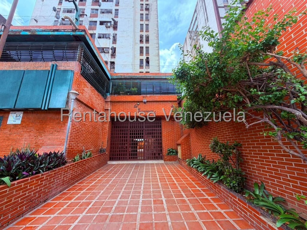Apartamento en San Martín, Caracas - 1