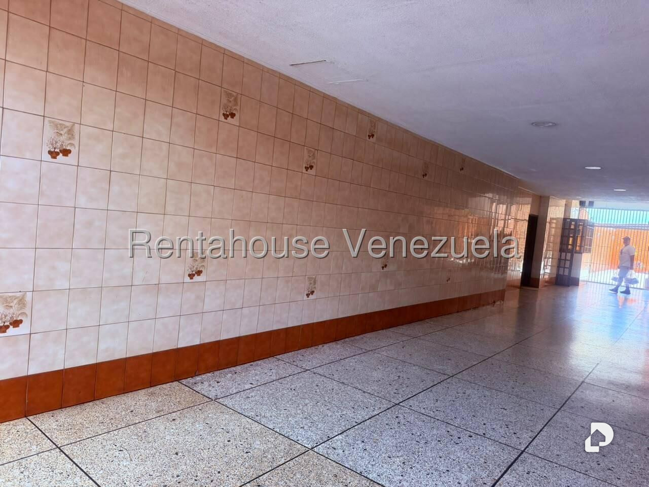 Apartamento en San Martín, Caracas – 3