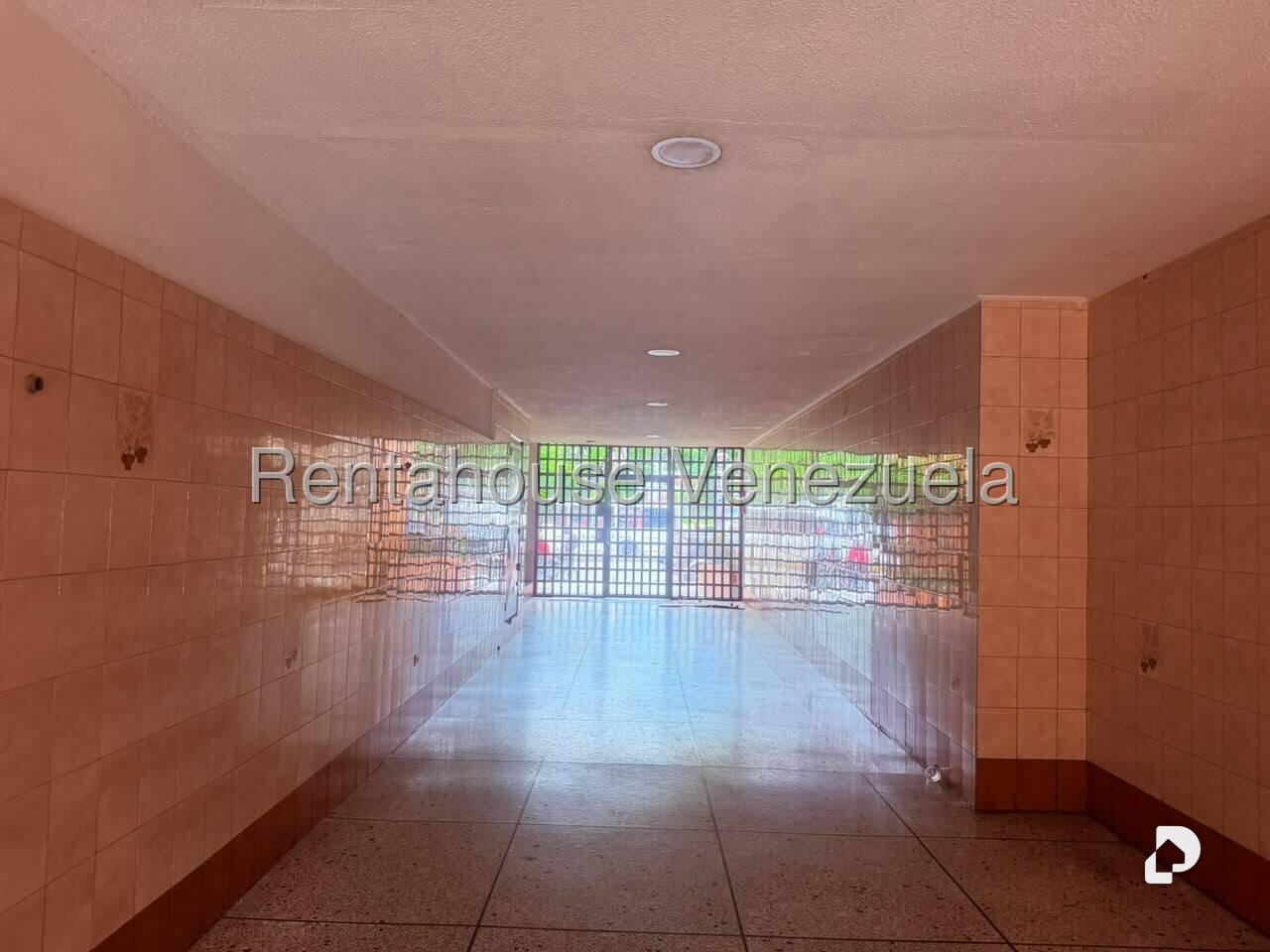 Apartamento en San Martín, Caracas – 2