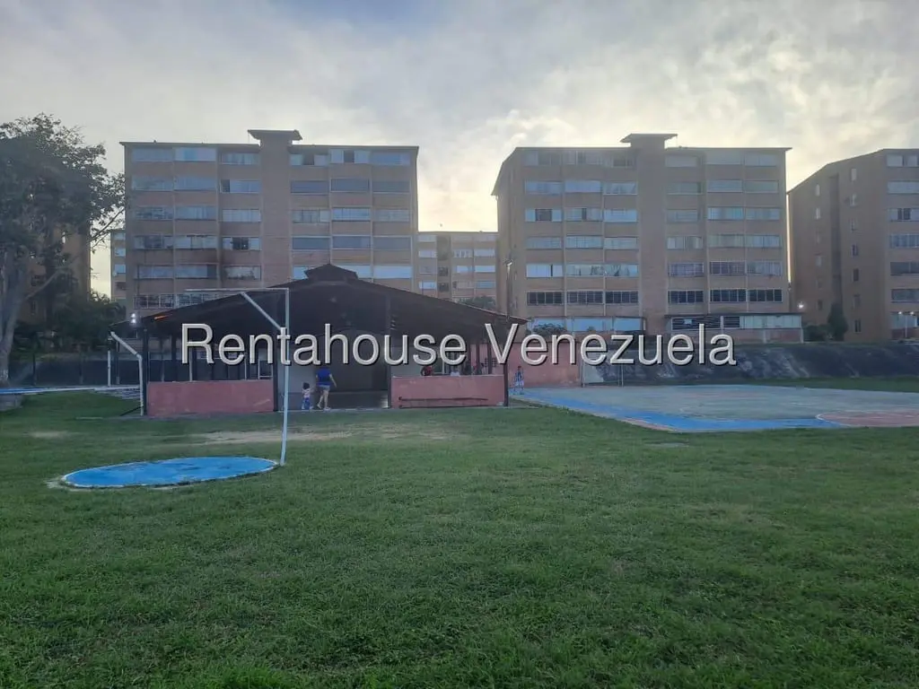Apartment in Guatire - 1