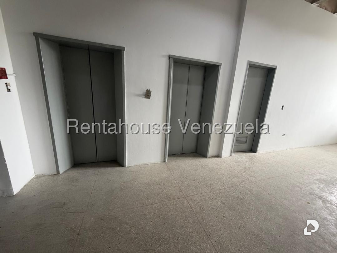 Local comercial en El Valle, Caracas – 2