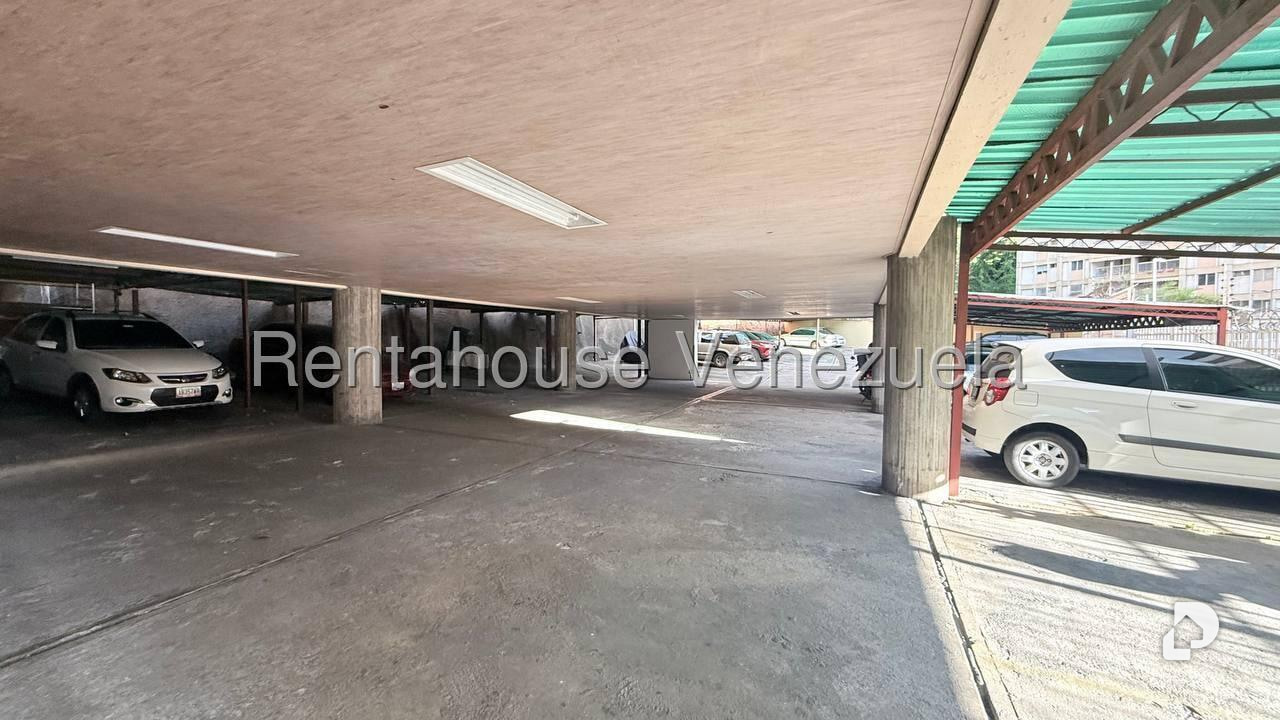 Apartamento en Bello Monte, Caracas – 25