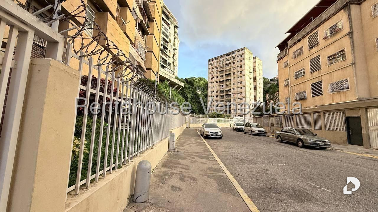 Apartamento en Bello Monte, Caracas – 26