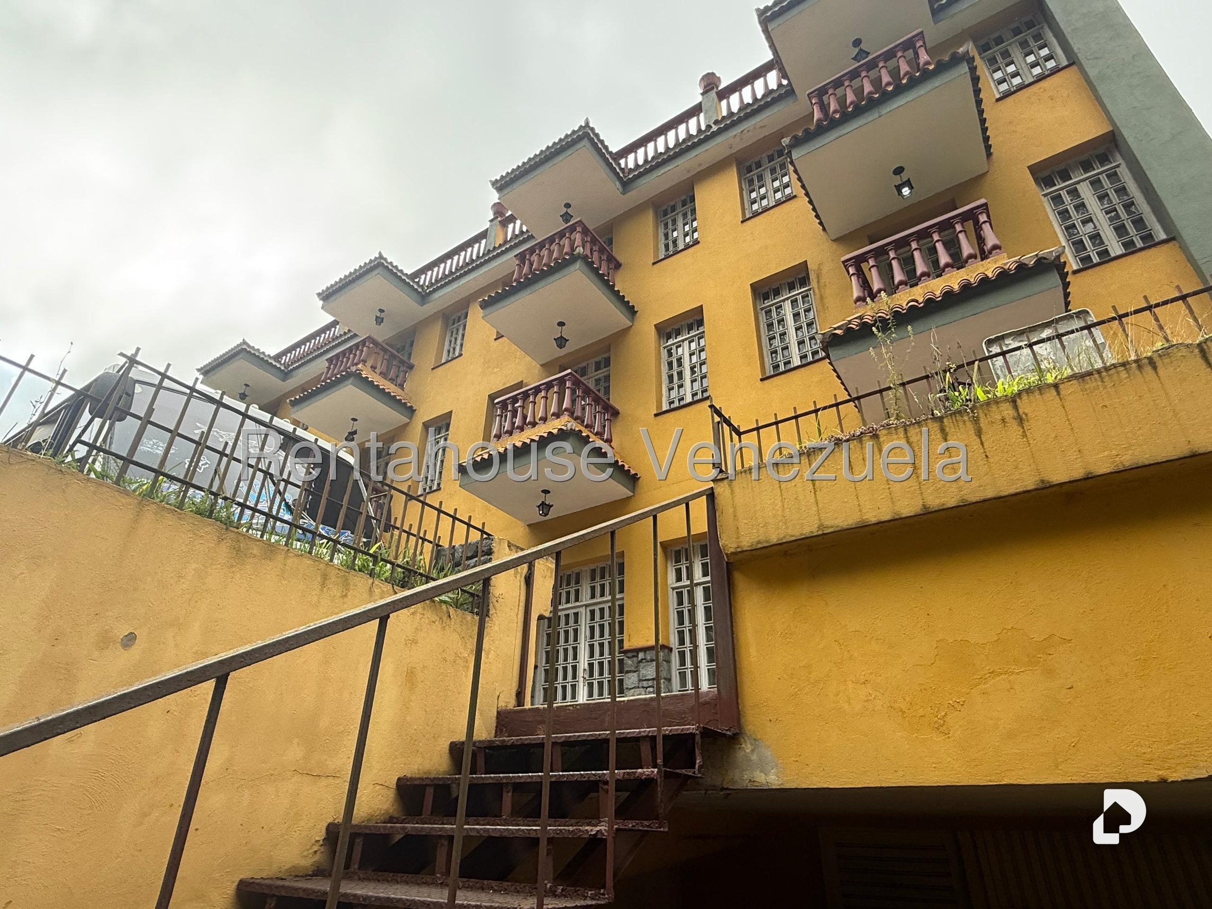 Edificio en El Junquito, Caracas