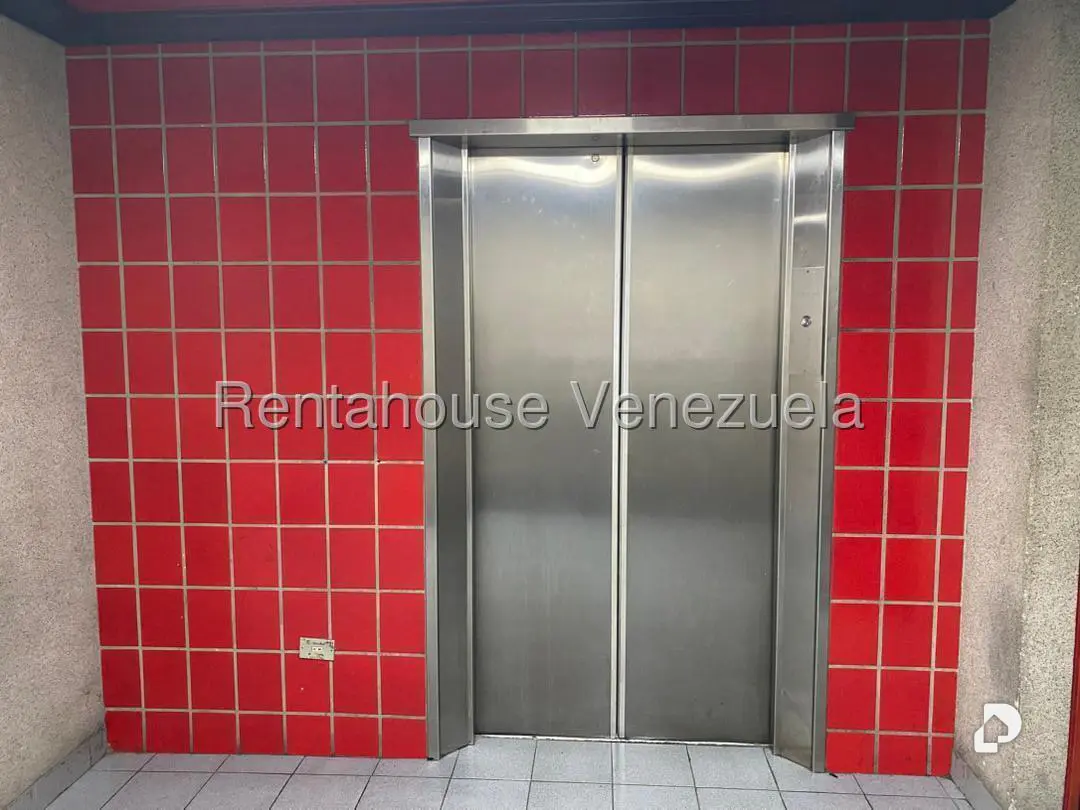 Oficina en La Urbina, Caracas