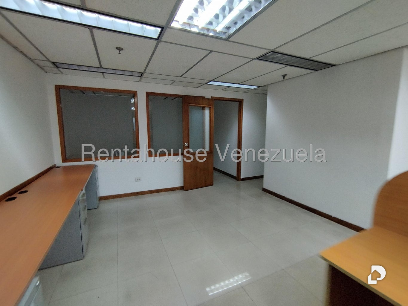 Oficina en Plaza Venezuela, Caracas – 13