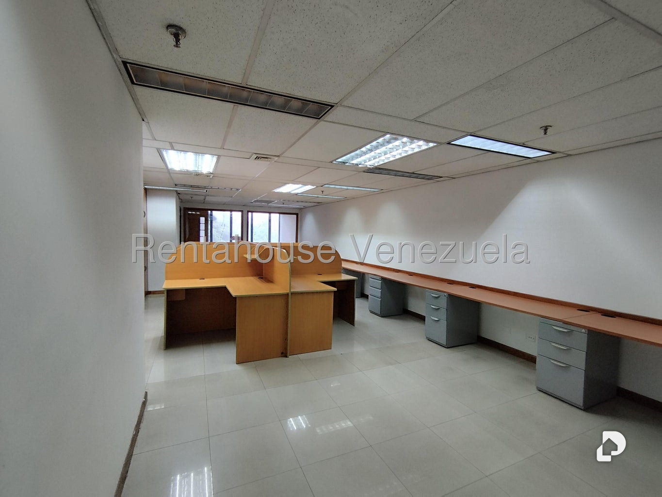 Oficina en Plaza Venezuela, Caracas – 14