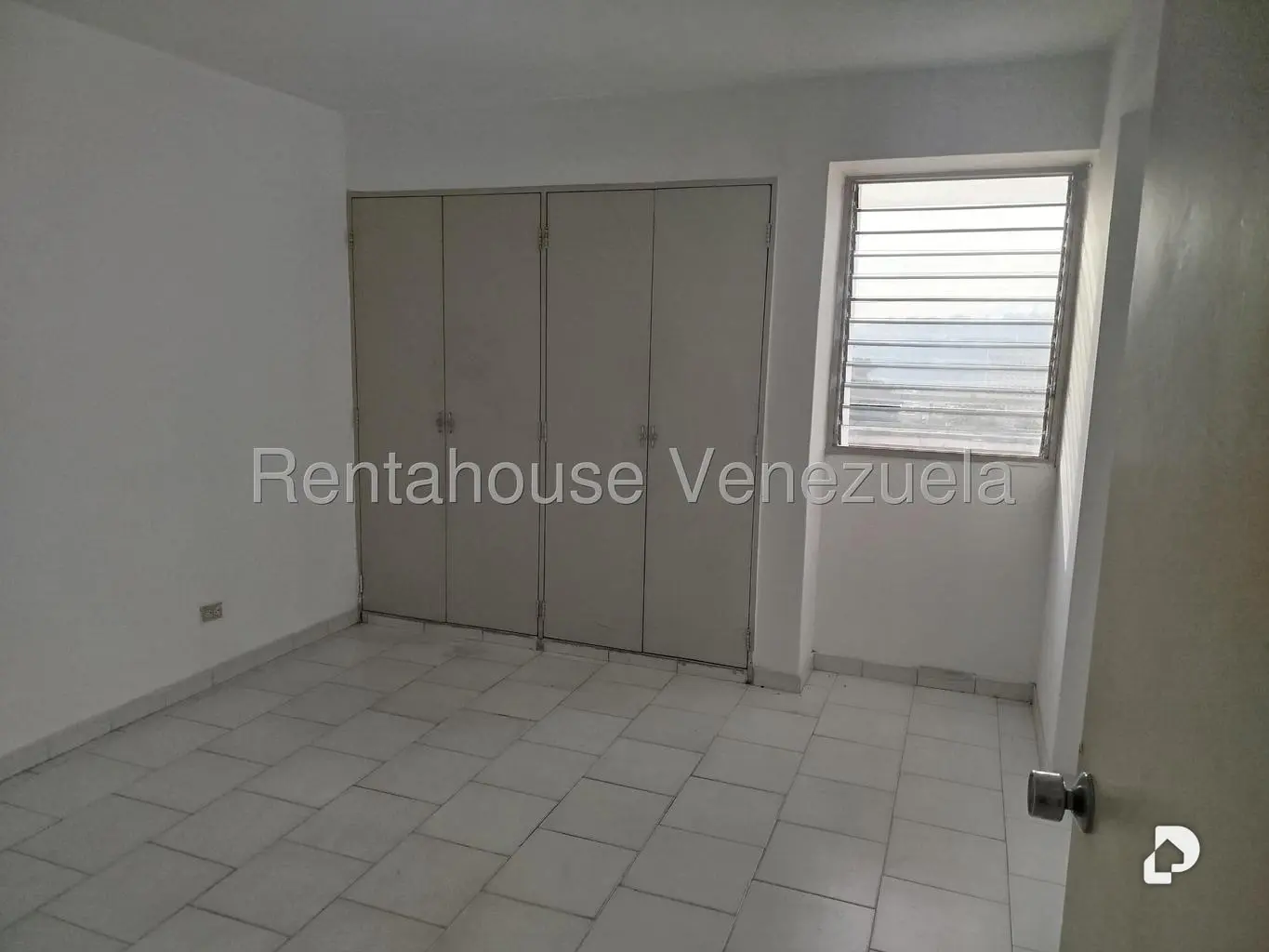 Apartamento en Lomas De La Trinidad, Caracas – 8