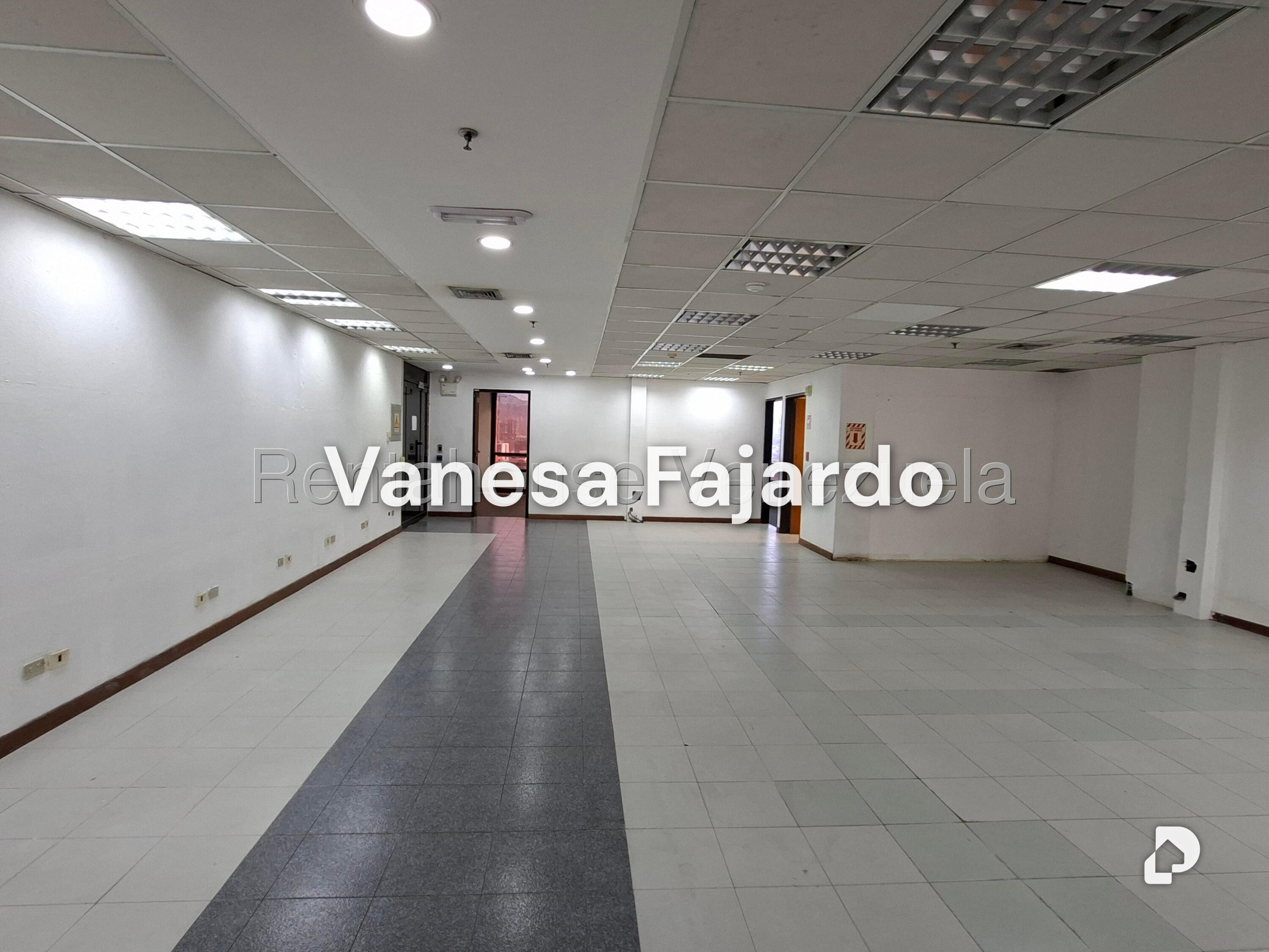 Office in Campo Alegre, Caracas – 5
