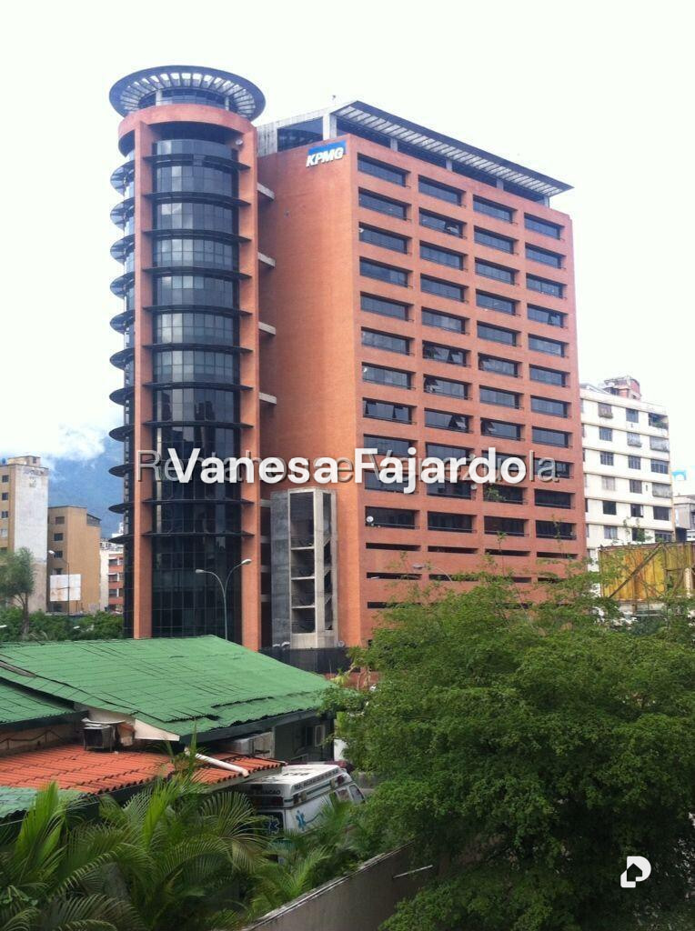 Office in Campo Alegre, Caracas – 1