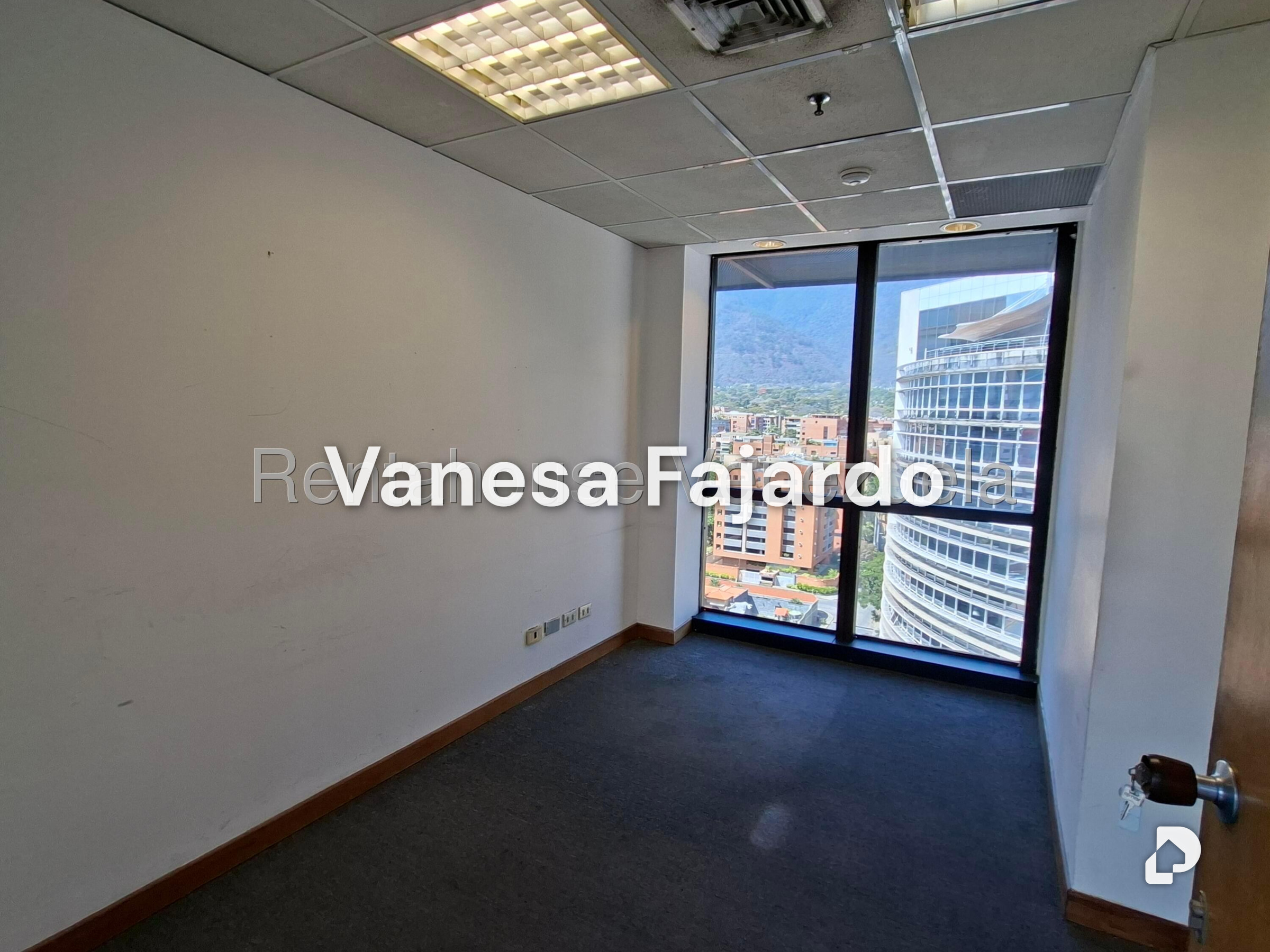 Office in Campo Alegre, Caracas – 9