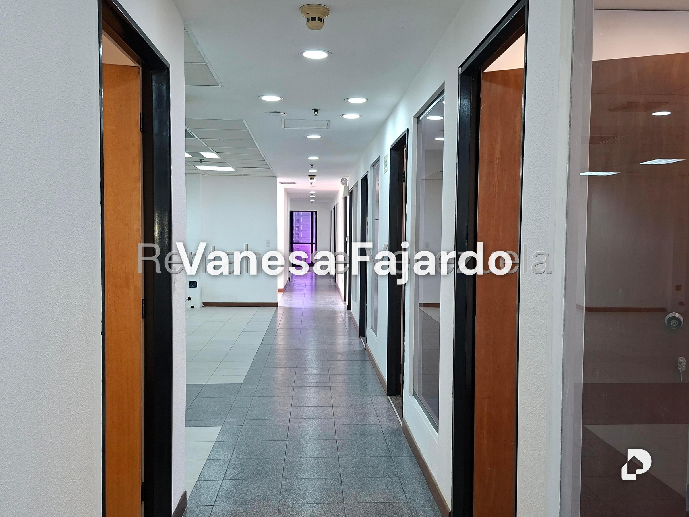 Office in Campo Alegre, Caracas – 6
