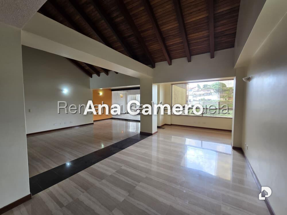 Penthouse en Cumbres de Curumo, Caracas