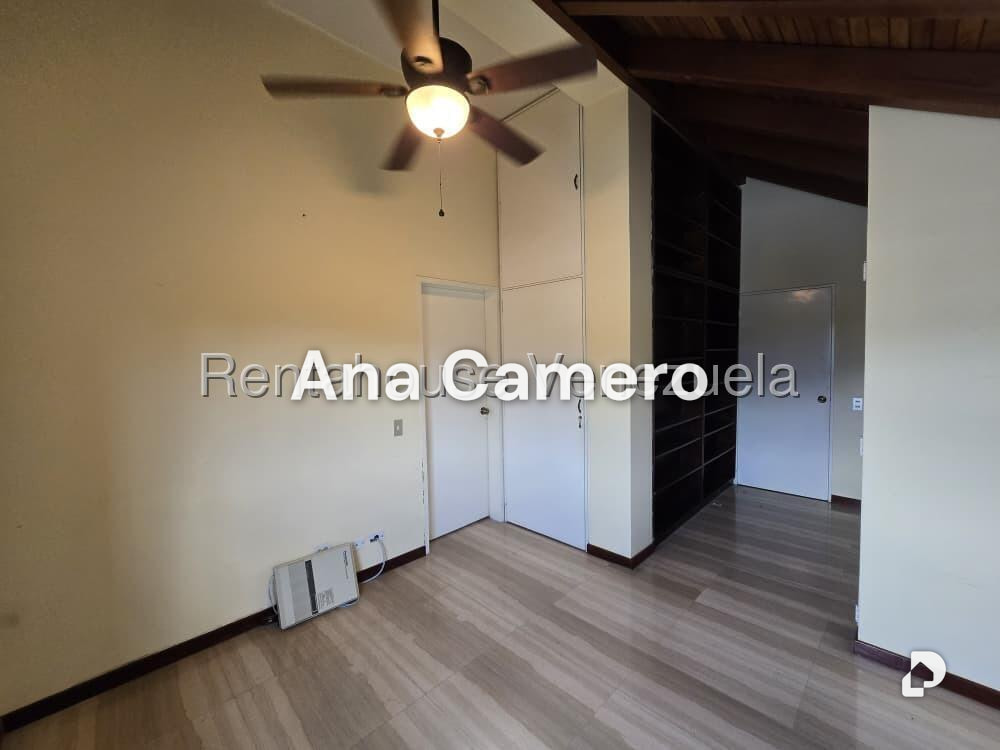 Penthouse en Cumbres de Curumo, Caracas
