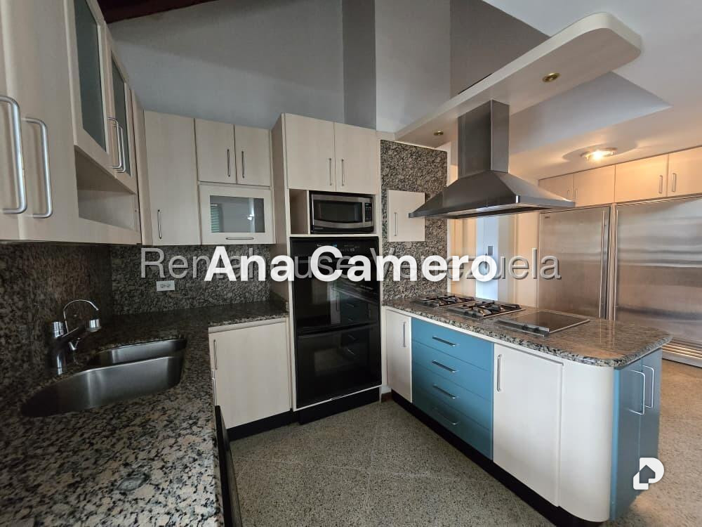 Penthouse en Cumbres de Curumo, Caracas