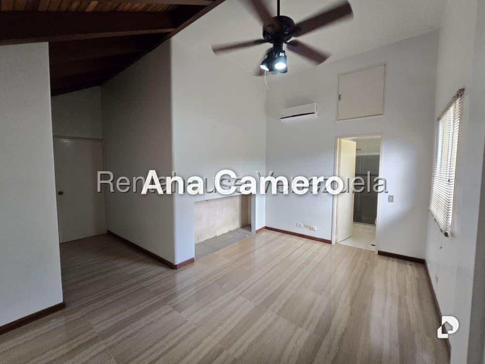 Penthouse en Cumbres de Curumo, Caracas