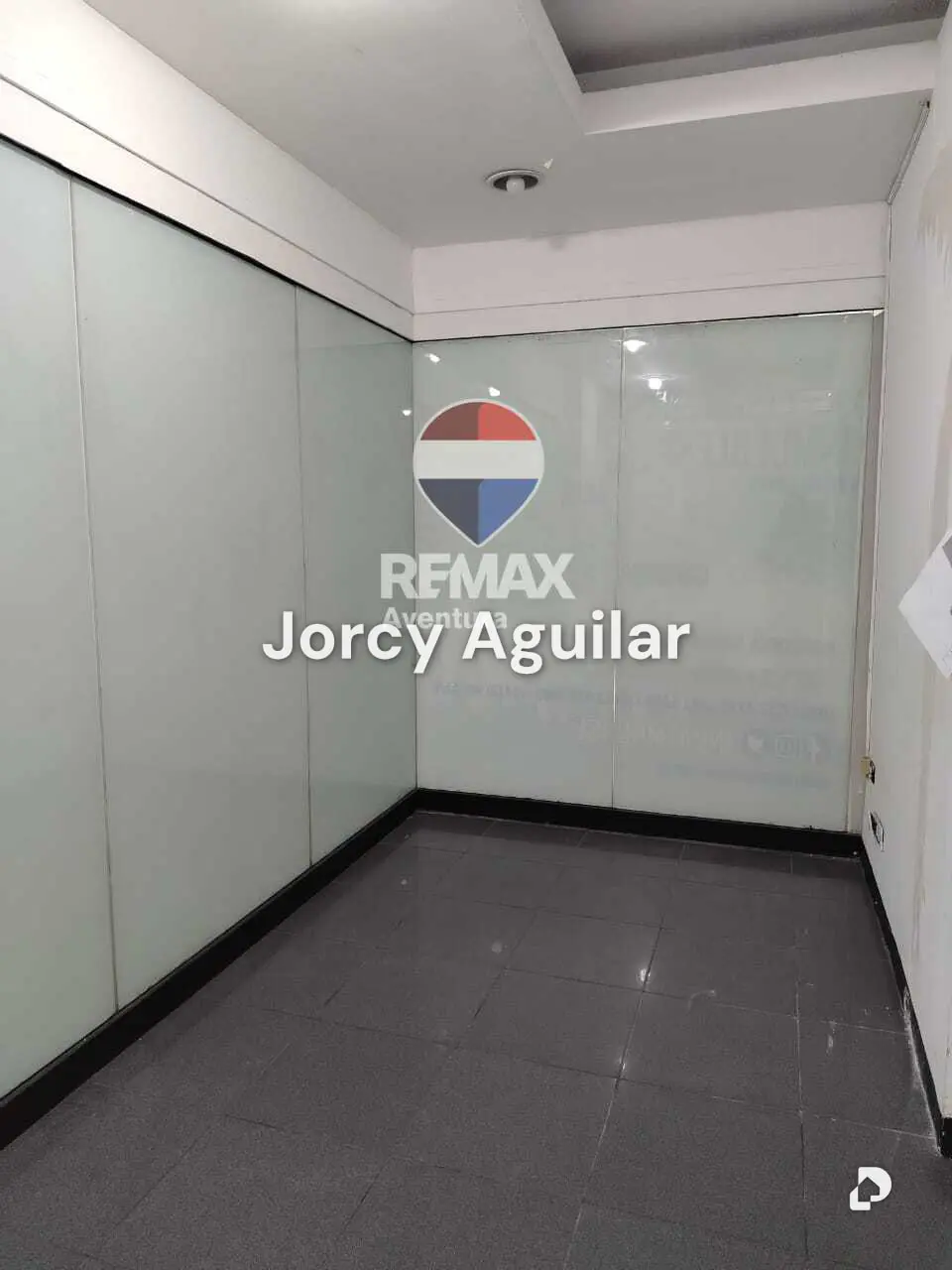 Local comercial en Flor Amarillo – 1