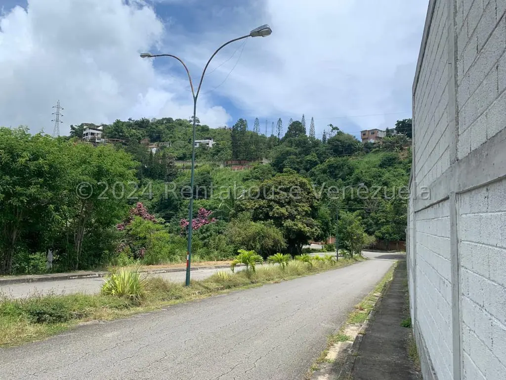 Land in Caicaguana, Caracas - 1