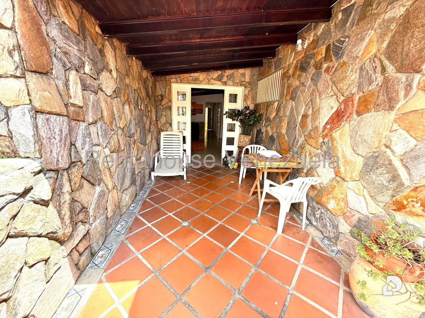 Casa en El Cafetal, Caracas – 19