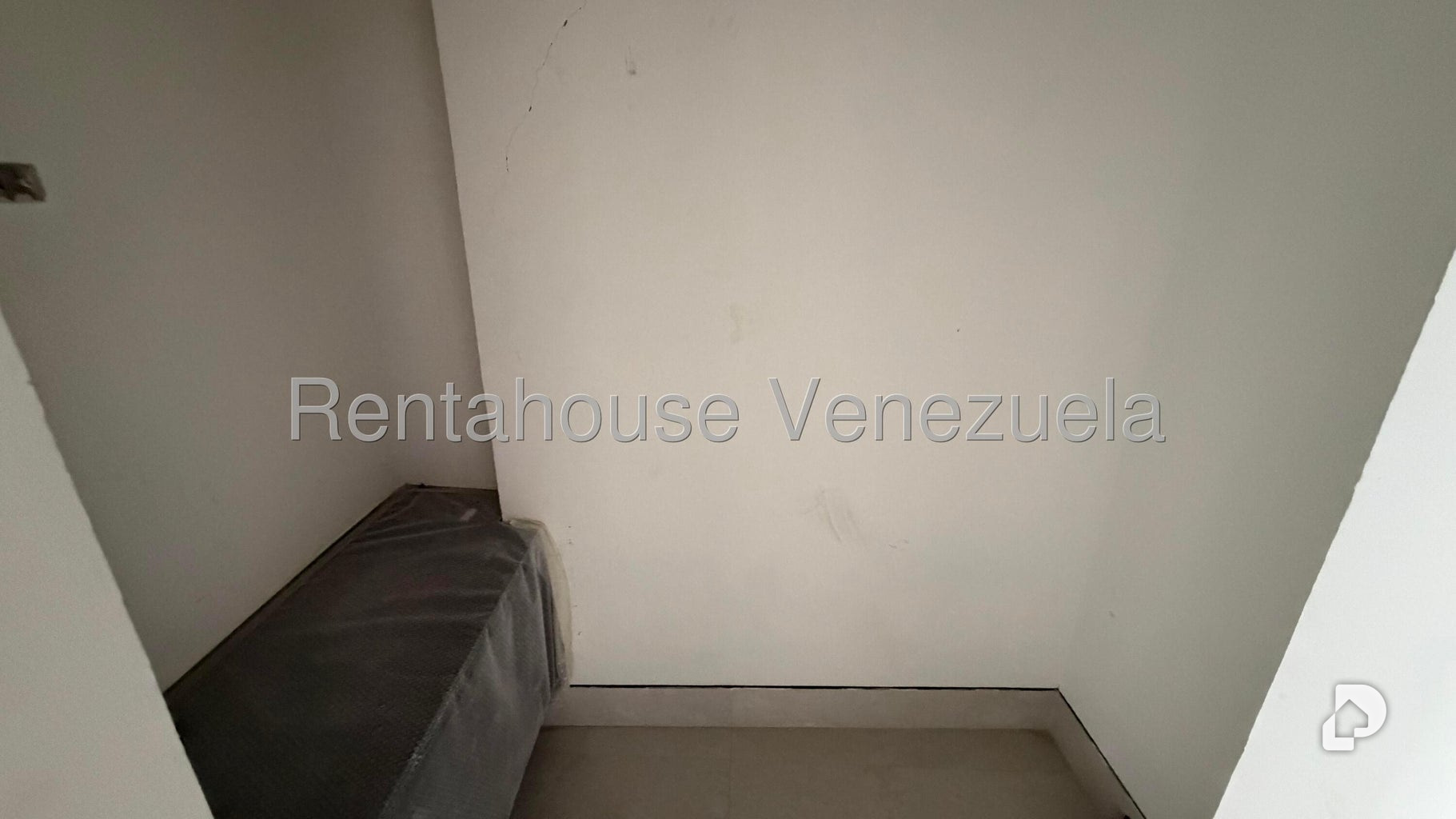 Apartamento en Las Mercedes, Caracas – 10