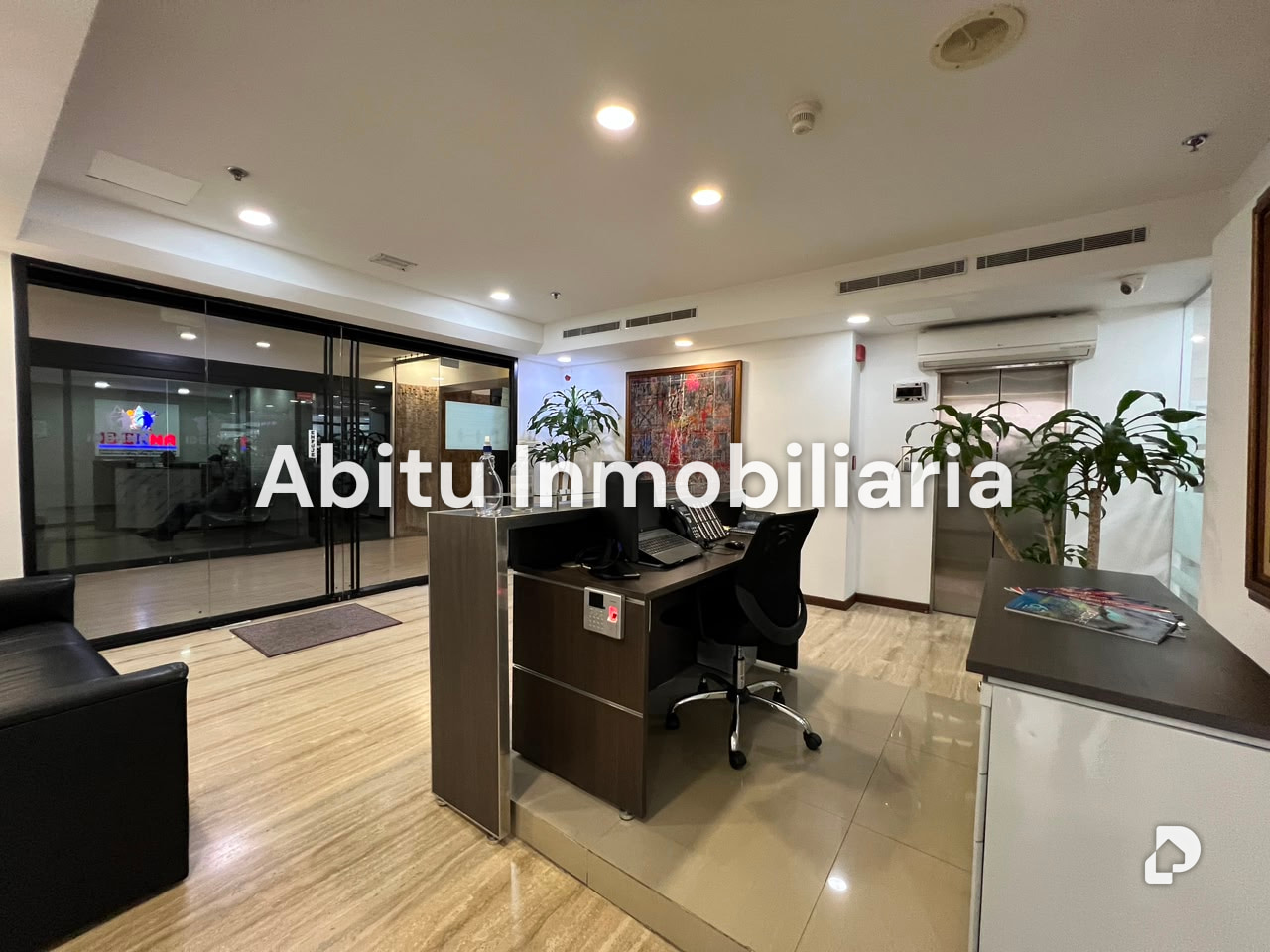 Oficina en Plaza Venezuela, Caracas – 20