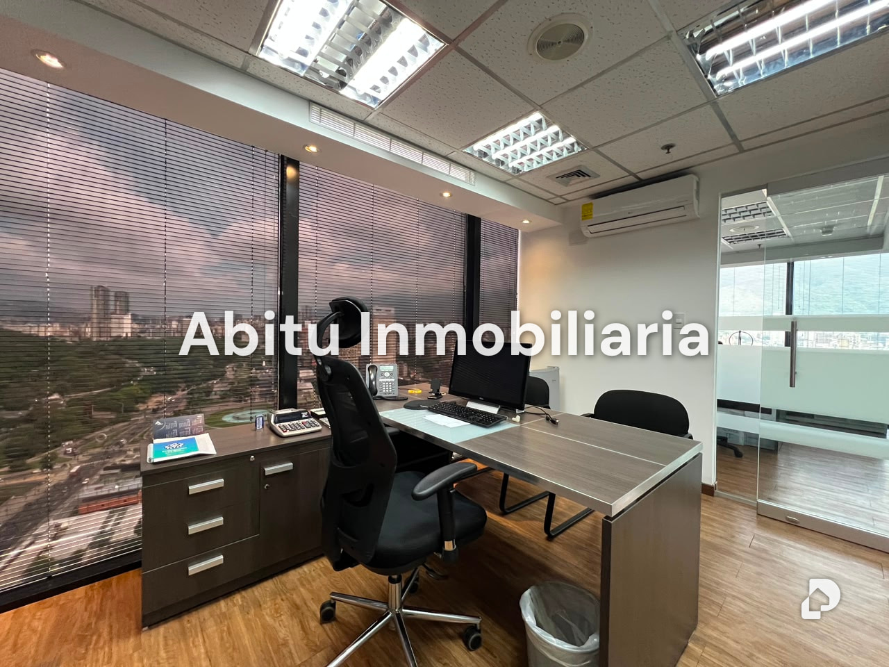 Oficina en Plaza Venezuela, Caracas – 6